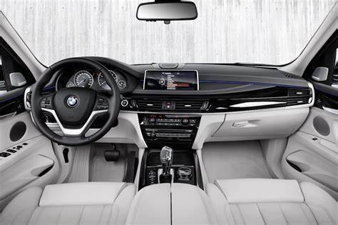 BMW 330d - Interior